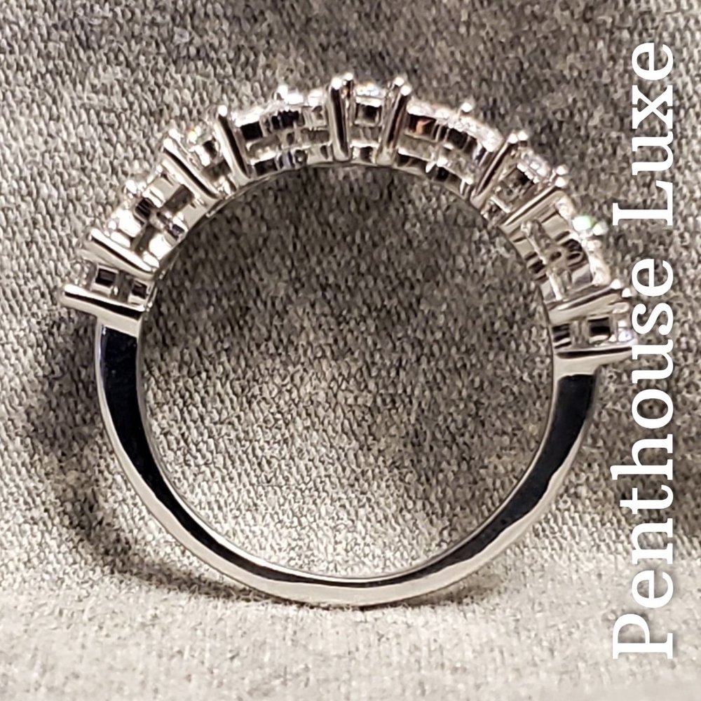 FINAL RESTOCK!! Tiny Flower Paved Ring - Picture 4 of 7